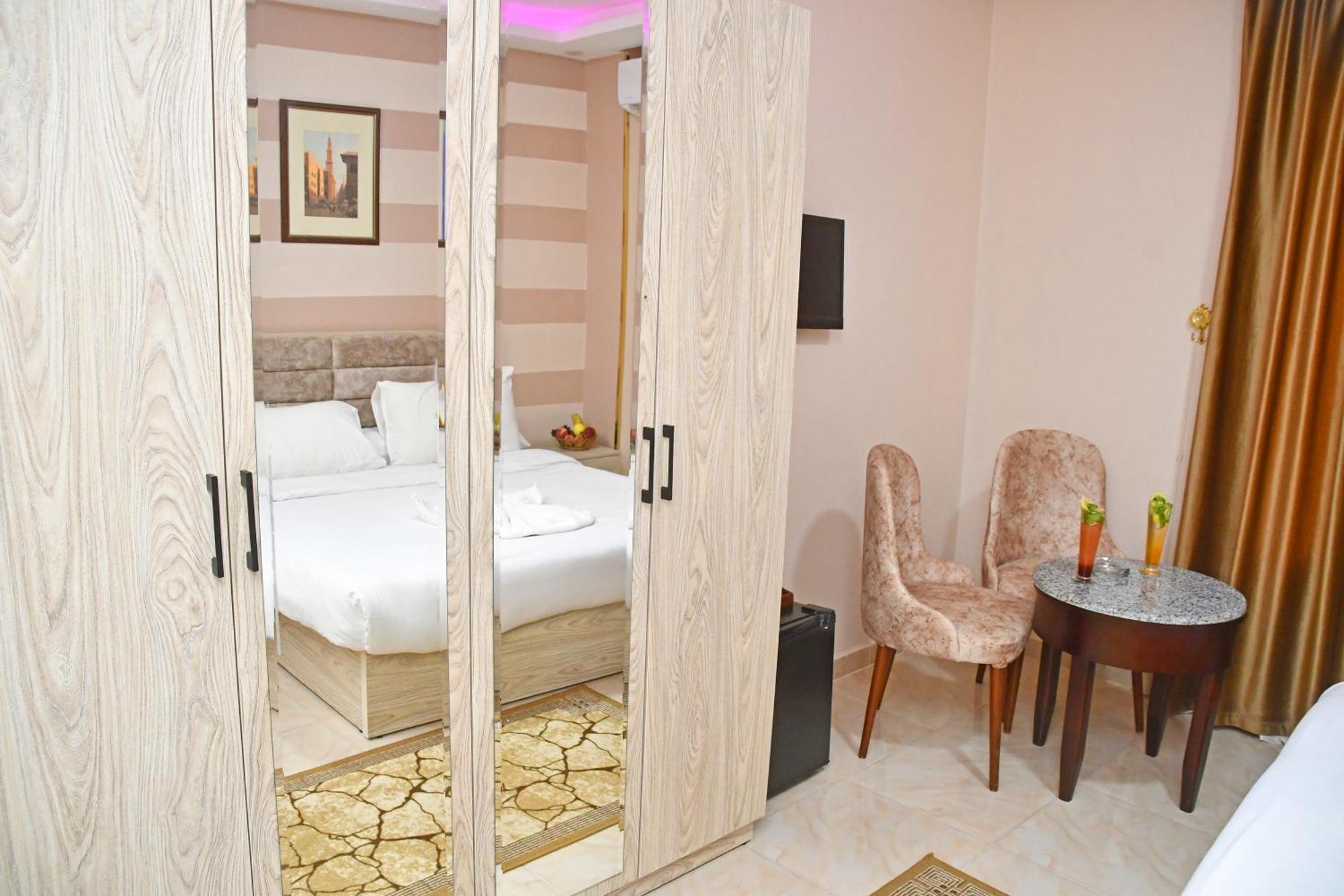 Nun Pyramids Hotel Kafret el-Gabal Zimmer foto