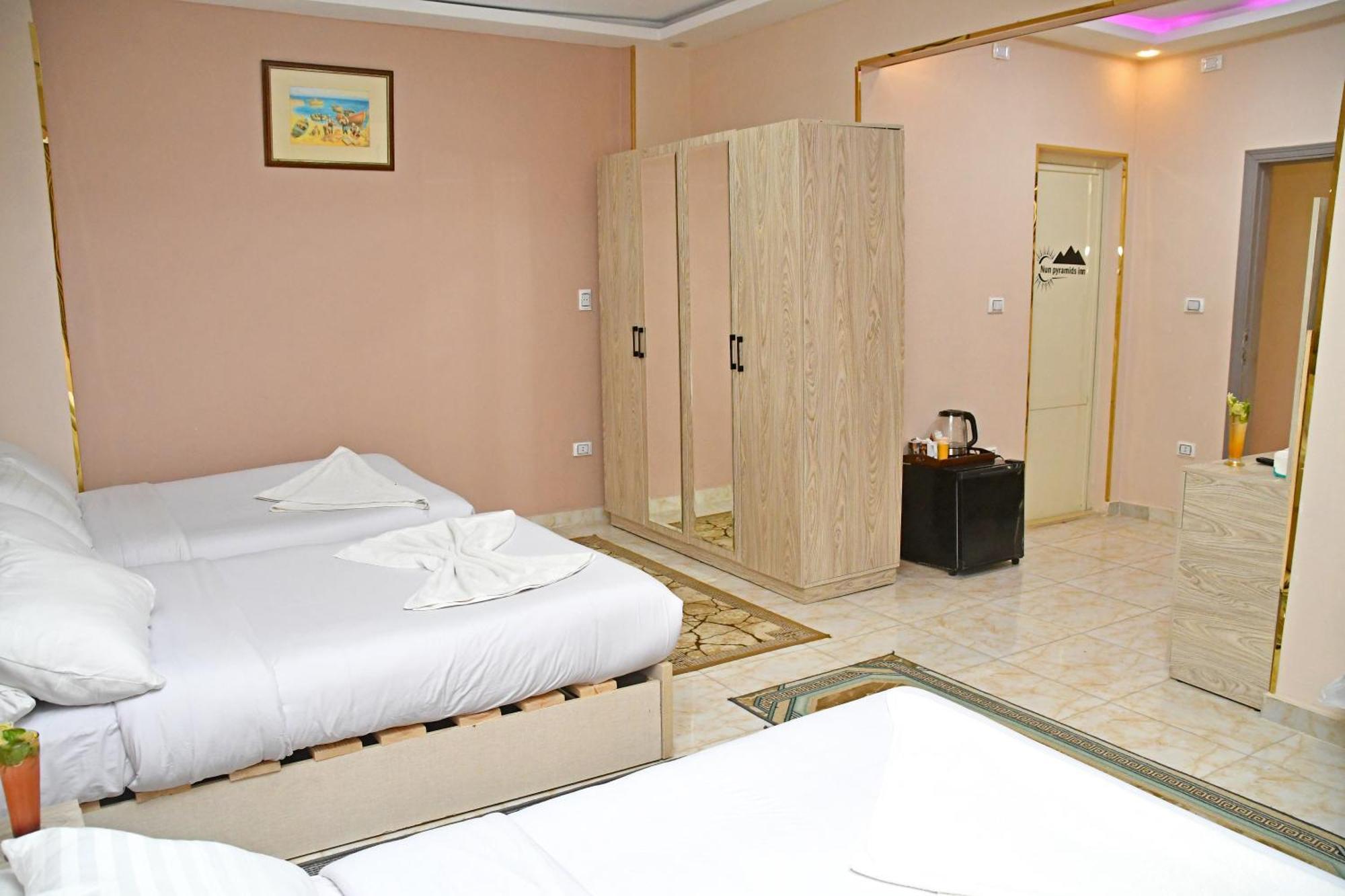Nun Pyramids Hotel Kafret el-Gabal Zimmer foto