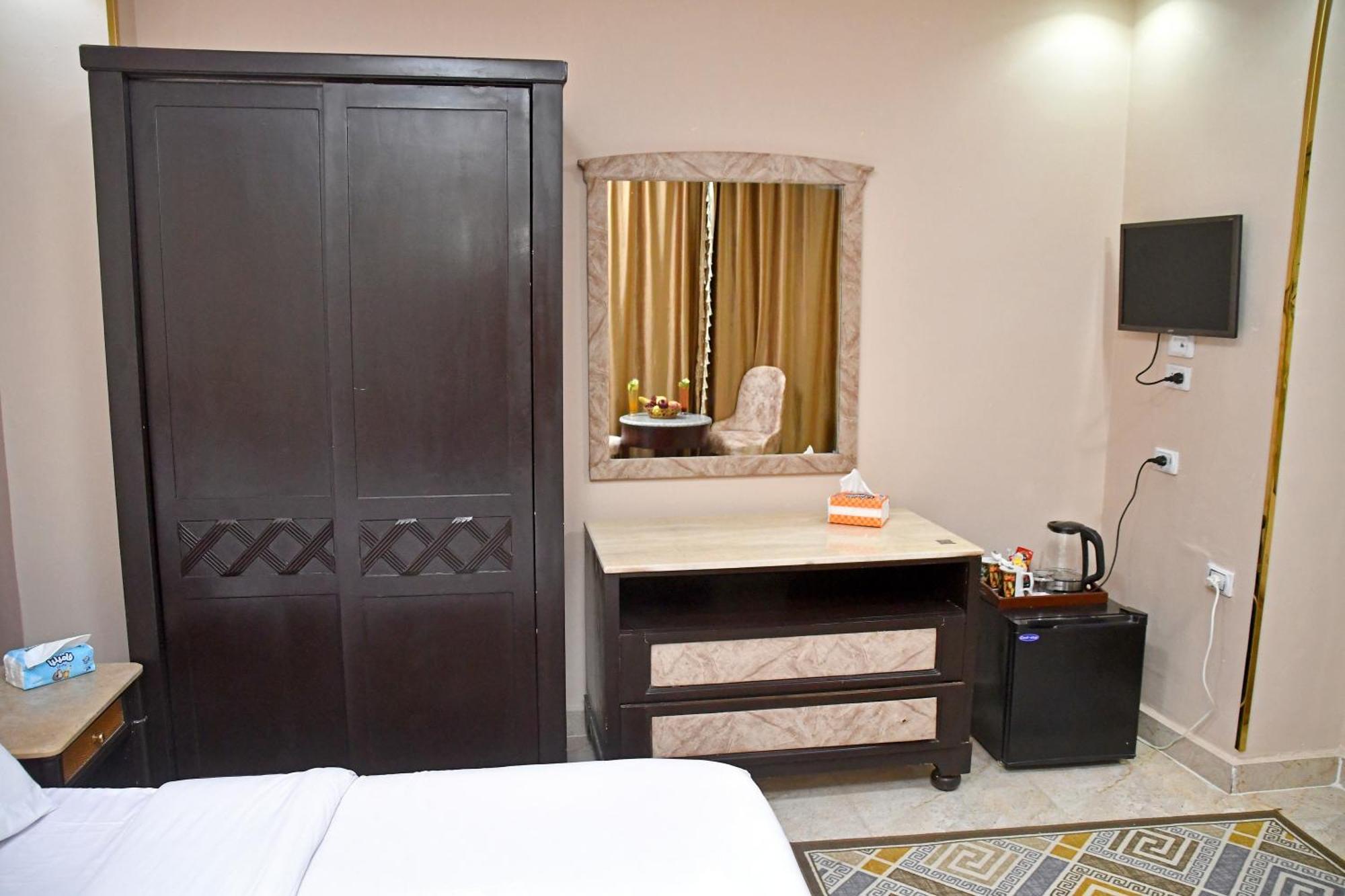 Nun Pyramids Hotel Kafret el-Gabal Zimmer foto
