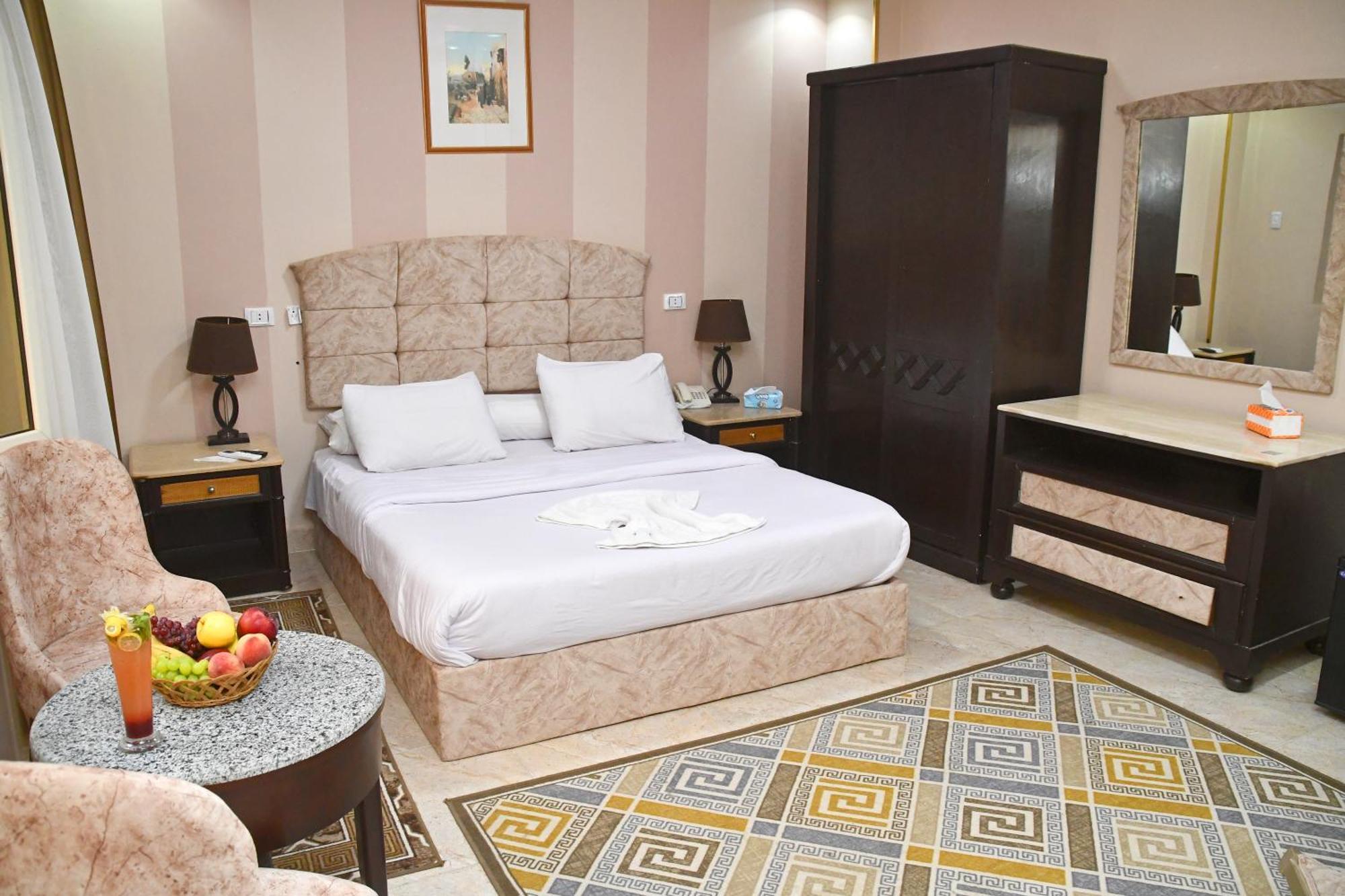 Nun Pyramids Hotel Kafret el-Gabal Zimmer foto